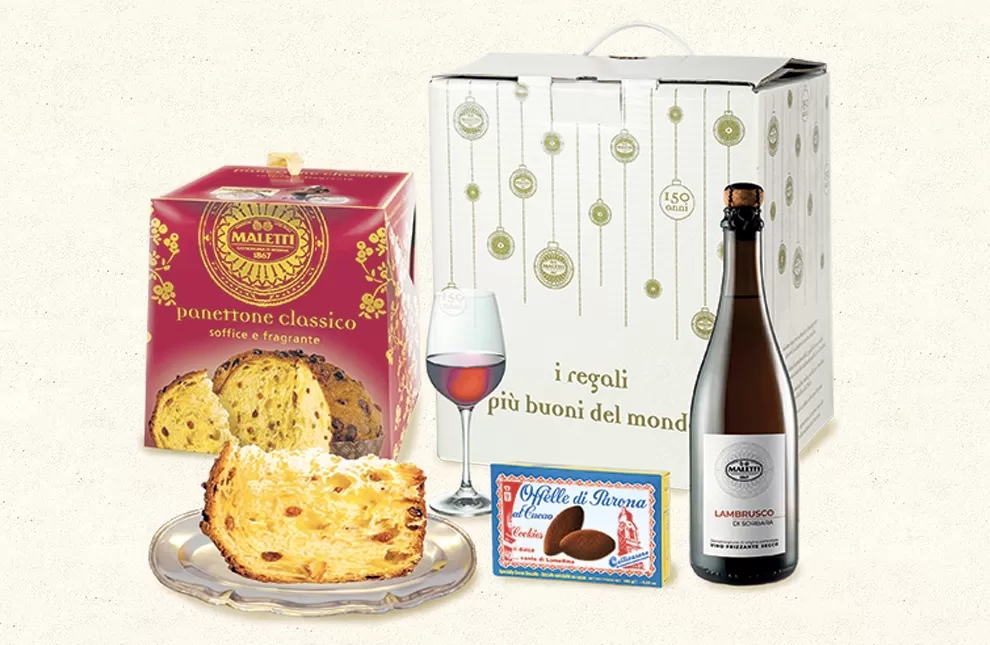 Christmas baskets with panettone
