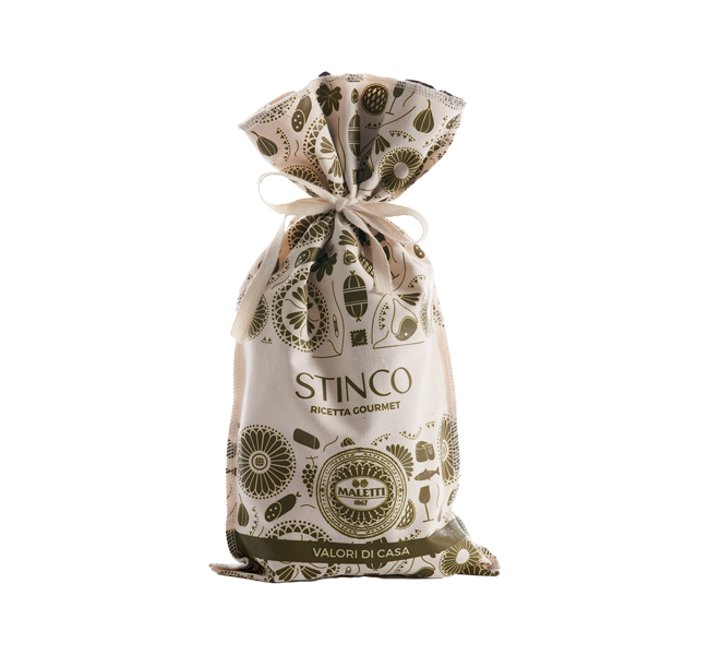 Baked ham shank in a bag